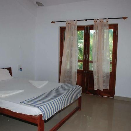 Shankarz By The Sea Mandrem Exterior photo