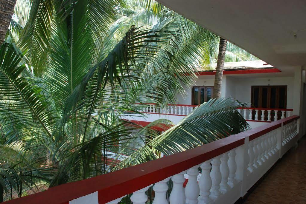 Shankarz By The Sea Mandrem Exterior photo