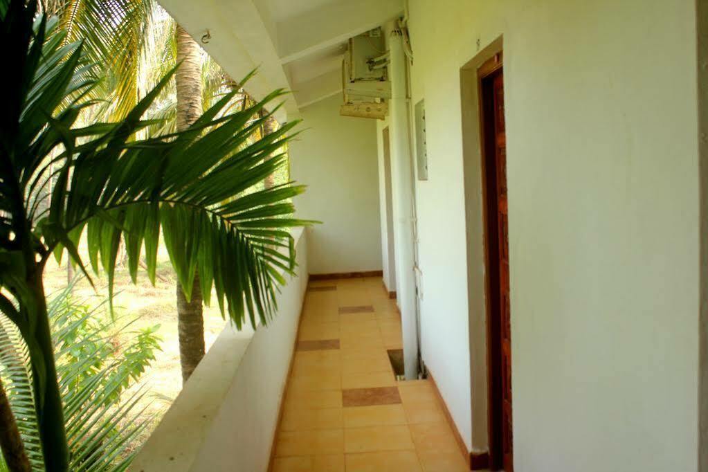 Shankarz By The Sea Mandrem Exterior photo